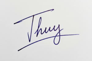 Mẫu chữ ký tên Thúy số 1